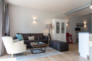 صورة غير مصنفة، 2 من 86، زرّ