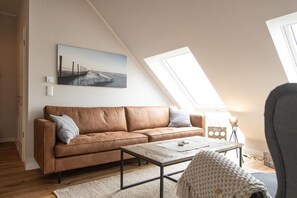 Fernseher, Stereoanlage