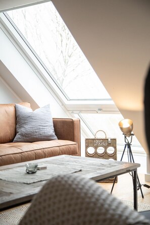 Imagen sin descripción, 3 de 87, botón