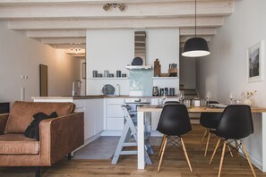 Imagen sin descripción, 5 de 50, botón