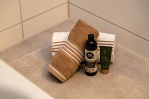 Unclassified image, 4 of 44, button