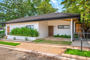 Exterior - Modern home near the beach & stores with private pool, grill, patio, W/D, & AC (Tamarindo)