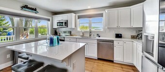 Como Cabana, Golf Cart, 2 Decks, Fire Pit, BBQ,