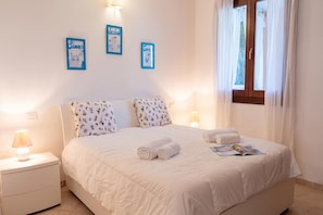 Standard-Haus, Mehrere Schlafzimmer, 2 Bäder (Villa Victoria 1.5 Km From The Beach) | 2 Schlafzimmer, kostenloses WLAN, Bettwäsche