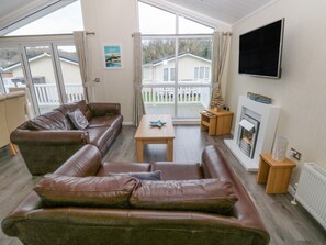 Living area - Dono's Lodge (Narberth)