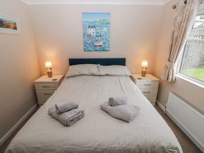 Cottage | 3 bedrooms, individually decorated, individually furnished, free WiFi - Dono's Lodge (Narberth)