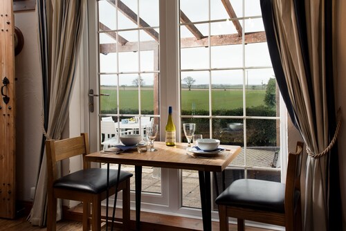 The Bothy - sleeps 4 guests  in 2 bedrooms