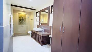 Executive Room | Bathroom