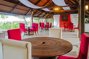 Restaurant - Sheridan Boutique Resort (Oton)