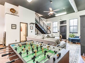 Games room - Norman, Oklahoma, Vacation Rental 1 Mi to OU! (Norman)