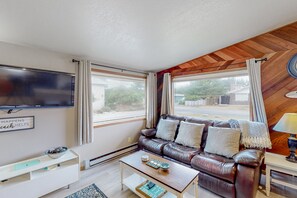 Televisión, reproductor de DVD, libros y videoteca 