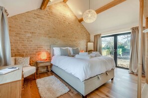 2 camere, biancheria da letto ipoallergenica, ferro/asse da stiro, Wi-Fi