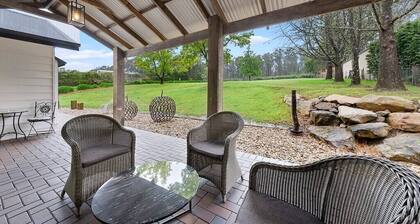 Unique and secluded Poppy Cottage