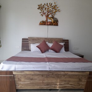 3 bedrooms, WiFi, bed sheets