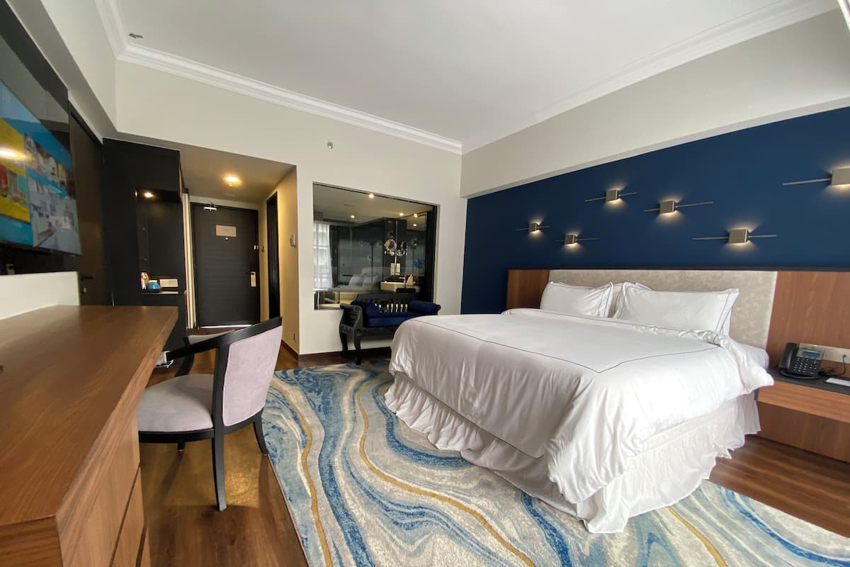 1 bedroom, premium bedding, down duvets, pillow-top beds