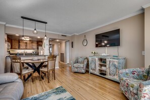 TV - New! Gorgeous Ocean Front Fifth Floor Condo at Ocean Creek North Tower, $300 FREE Activities Daily (Myrtle Beach)