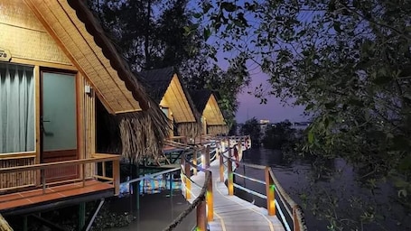 Room. Homestay Coco Island
