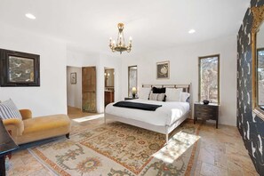 5 室のベッドルーム、アイロン / アイロン台、WiFi、ベッドシーツ