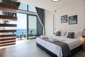 4 bedrooms, iron/ironing board, travel cot, free WiFi - Krystallon West - Superb sea views, walking distance to the beach and Paleochora (Chania)