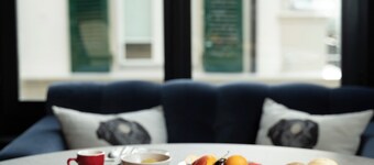 The Guesthouse by the Hey Hotel