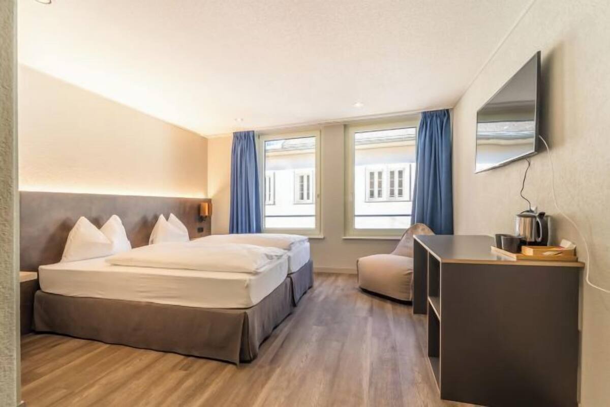 In-room safe, soundproofing, iron/ironing board (on request)