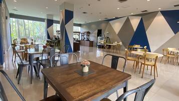 Daily buffet breakfast (IDR 75000 per person)