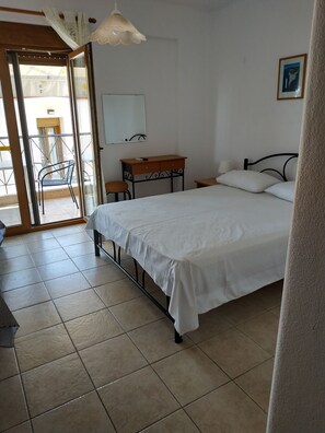 Room - Paschalia sudios1 (Polygyros)