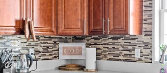 555-2 - 6BR - Quincy Spacious Apt near Perry Beach