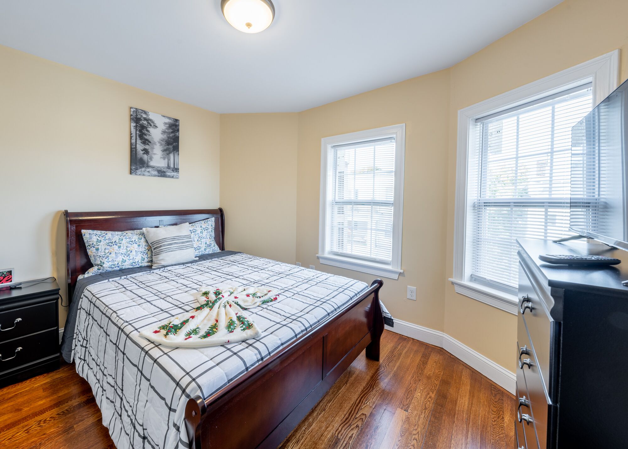 6 chambres, coffre-fort, accès au Wi-Fi (inclus), literie fournie