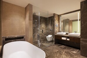 Premium bedding, free minibar items, in-room safe, desk - Courtyard By Marriott Shillong (Shillong)