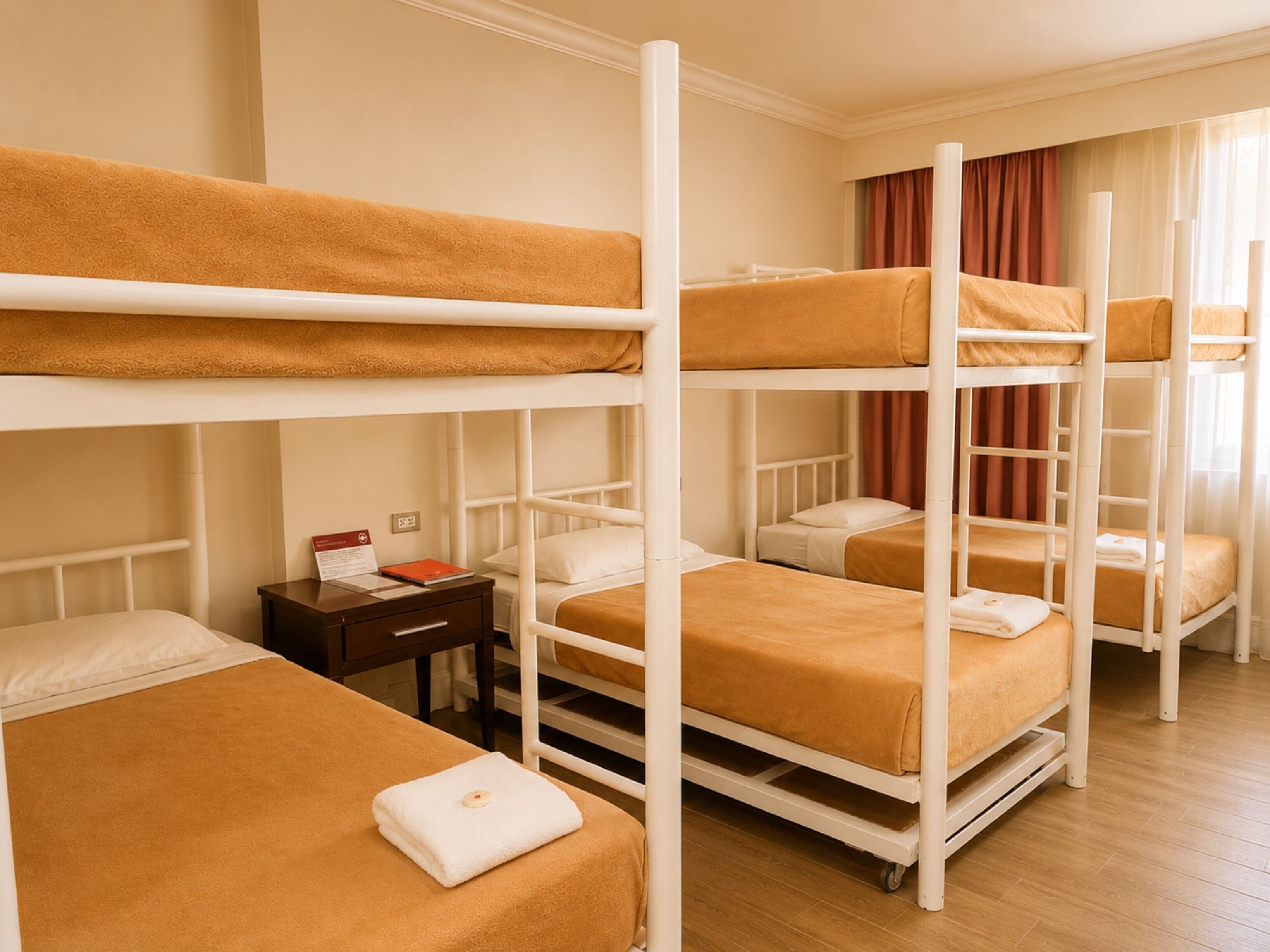 Family Suite | Minibar, desk, free WiFi, bed sheets