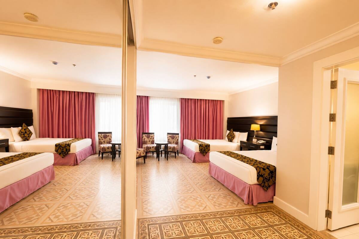 Suite junior | Minibar, escritorio, wifi gratis y ropa de cama