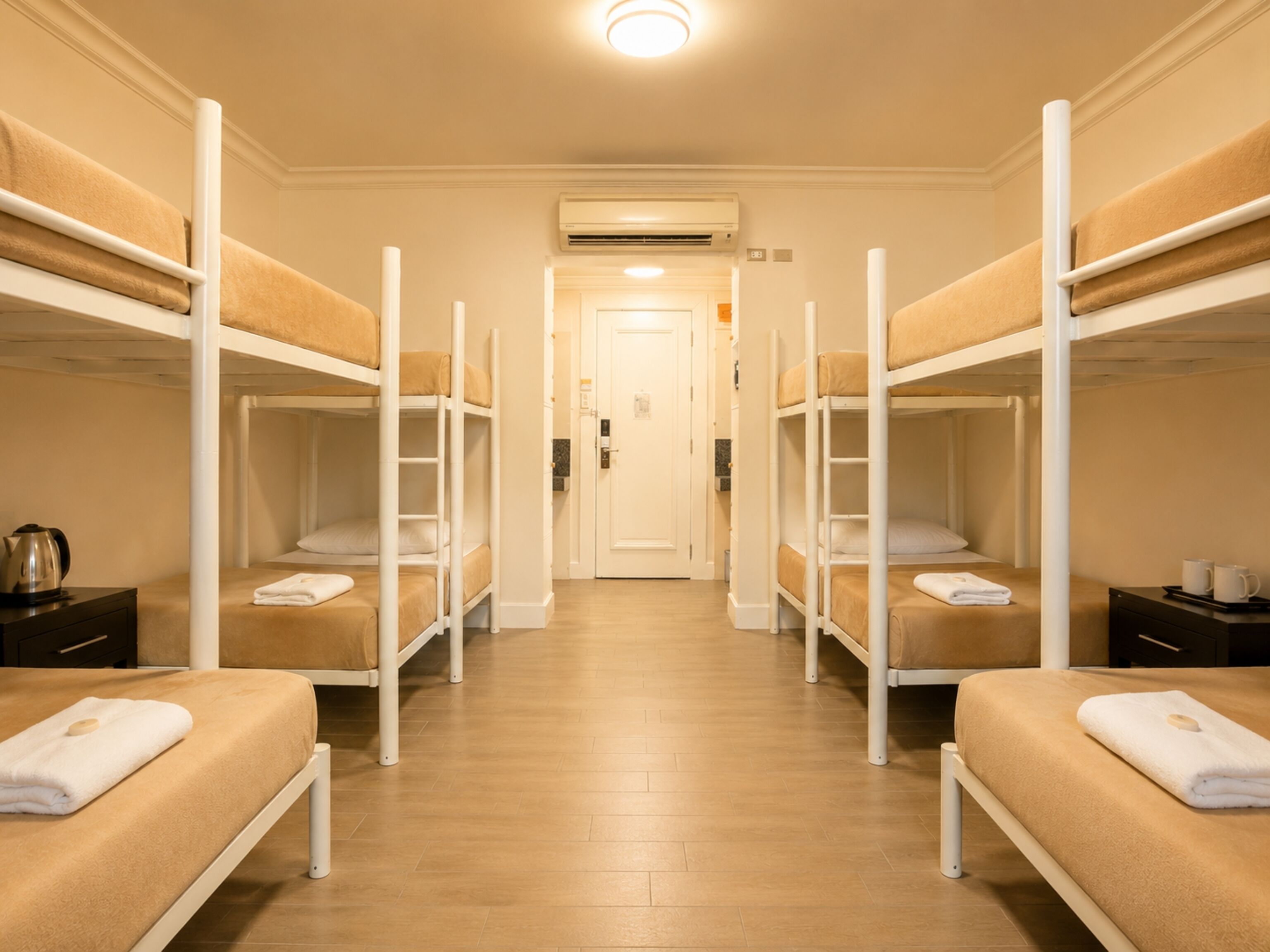 Family Suite | Minibar, desk, free WiFi, bed sheets