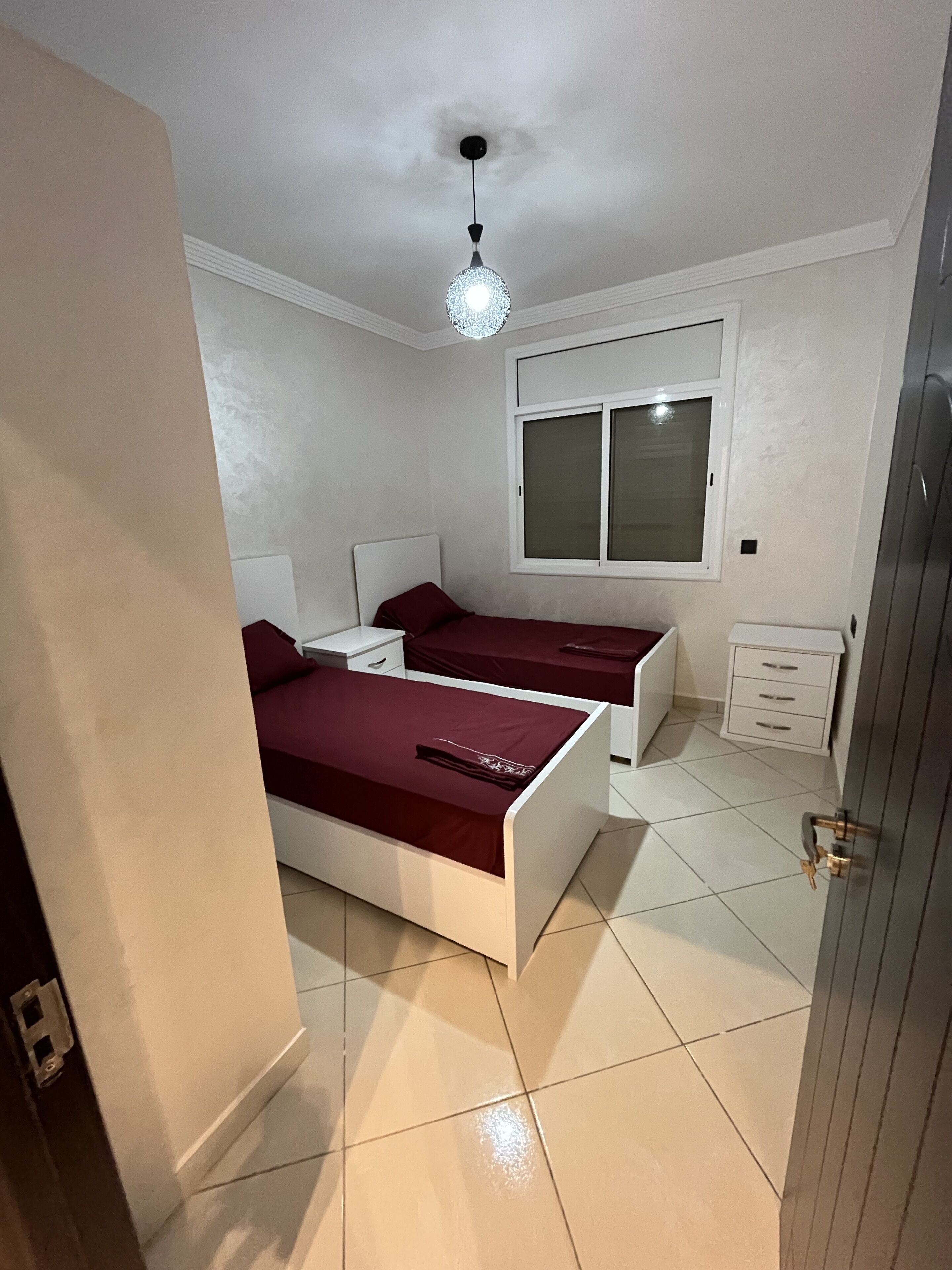 3 dormitorios, tabla de planchar con plancha, wifi y ropa de cama