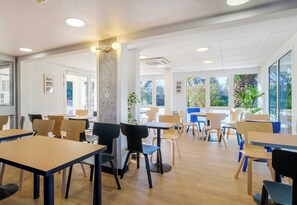 Restaurant - B&B HOTEL Cannes Mouans Sartoux (Mouans-Sartoux)