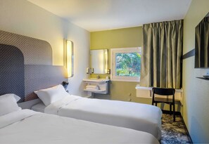 Twin Room, Non Smoking - B&B HOTEL Cannes Mouans Sartoux (Mouans-Sartoux)