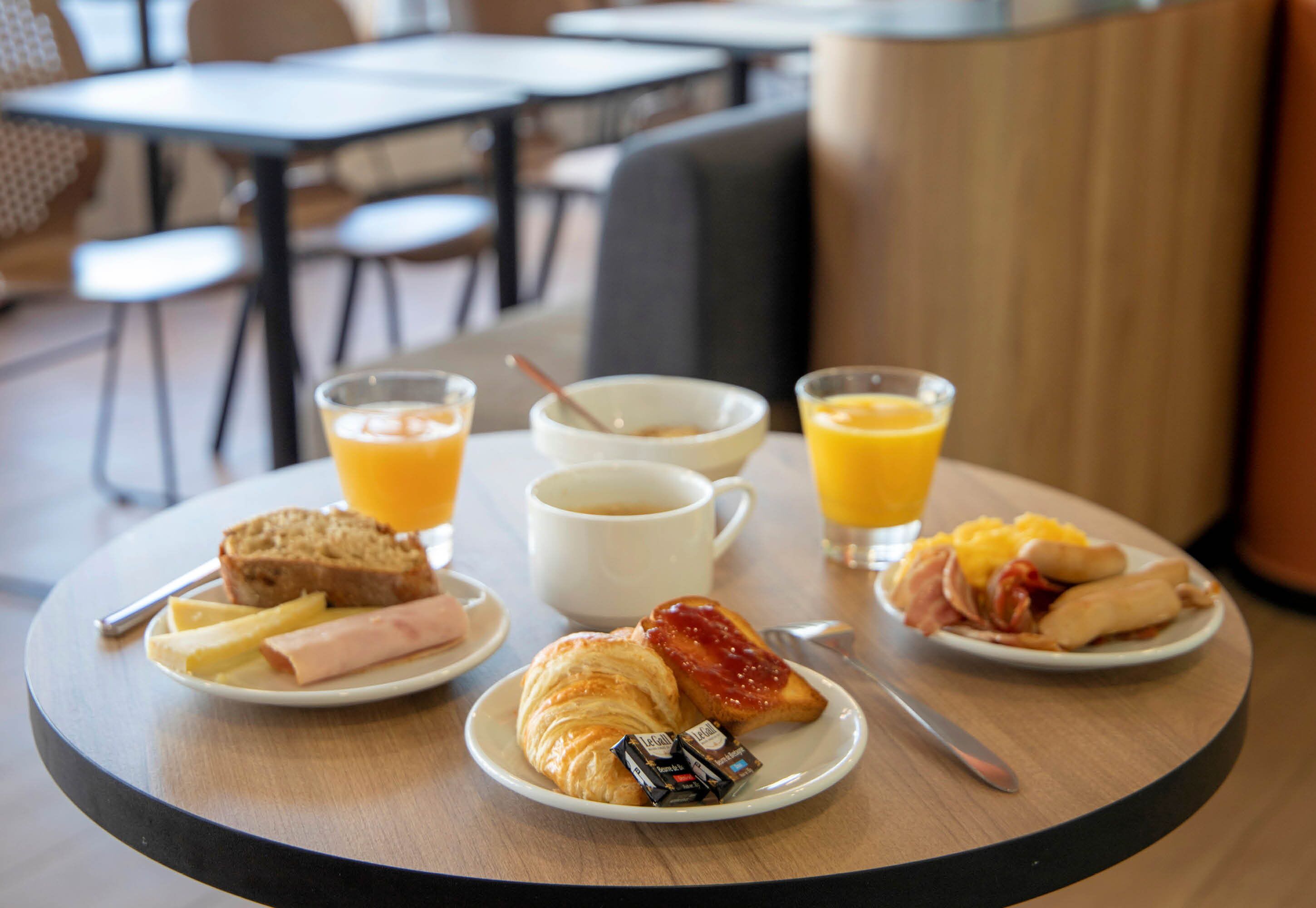 Foto - B&B HOTEL Montluçon Centre