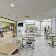B&B HOTEL Montluçon Saint-Victor