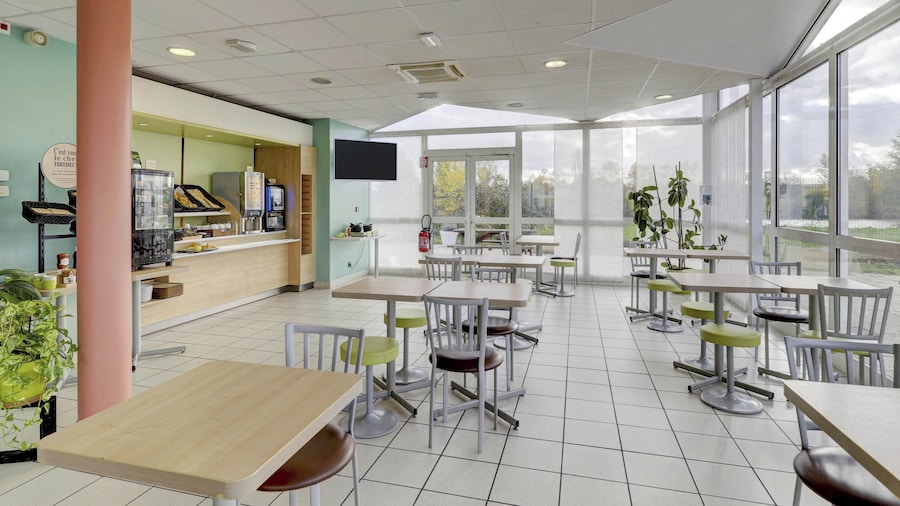 B&B HOTEL Montluçon Saint-Victor