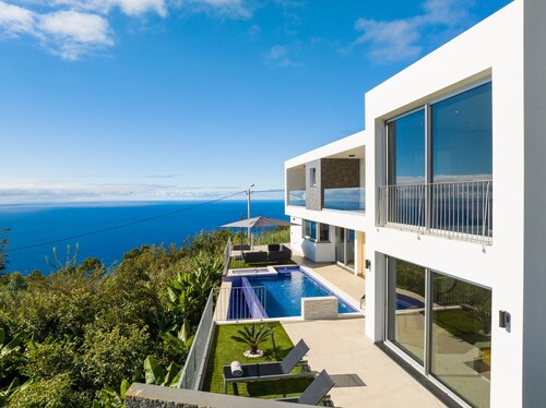 Villa Dia Dourado - Villa de luxe sur la côte sud de Madère.