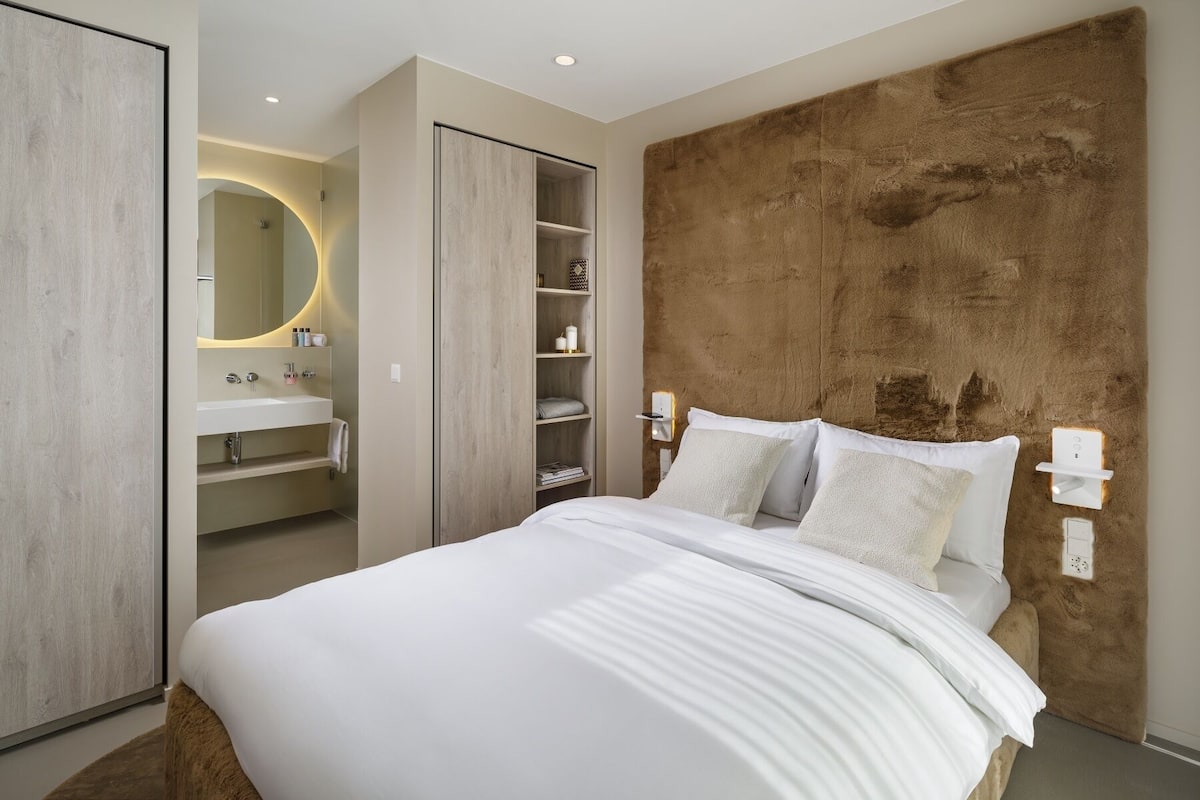 Senior Apartment | 1 bedroom, free WiFi, bed sheets