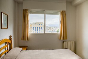 Room - (Gandia)