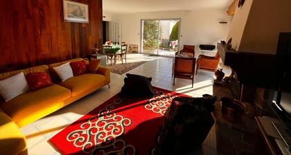 Maison spacieuse à Olonne-sur-Mer avec jardin clos, proche plages et commerces, idéale familles