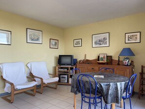 Dining - Bright T2 apartment in Banyuls-sur-Mer, 4 ppl, sea view (Banyuls-sur-Mer)