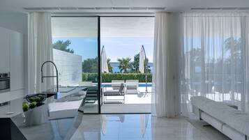 Deluxe Villa, 4 Bedrooms, Private Pool, Sea View | Private kitchen | Full-sized fridge, microwave, oven, stovetop