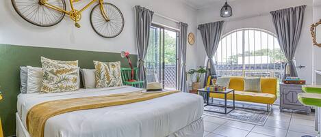 3 habitaciones, decoración personalizada y muebles diferentes