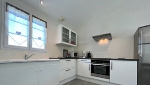 Unclassified image, 4 of 17, button - 4-room house with enclosed garden and WIFI in Saint-Georges d'Oléron (Saint-Georges-d'Oléron)
