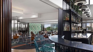 Bar (en la propiedad)