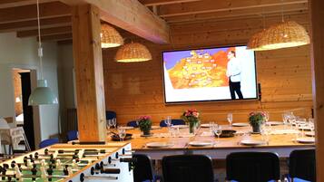 Meeting facility