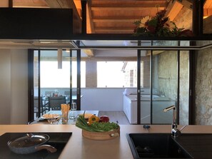 Luxury Apartment | Private kitchen | Full-size fridge, oven, stovetop, highchair - Fattoria La Pieve (Arcidosso)